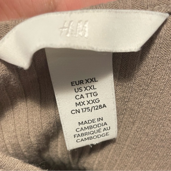 ribbed beige tank top - Picture 3 of 3